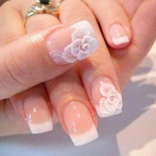 LAVISH NAILS LOUNGE - kids services