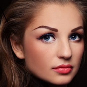 LAVISH NAILS LOUNGE - Eyelashes Extensions